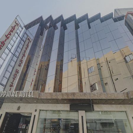 Hotel Townhouse 517 La Sapphire Near Delhi Airport Nuova Delhi Esterno foto
