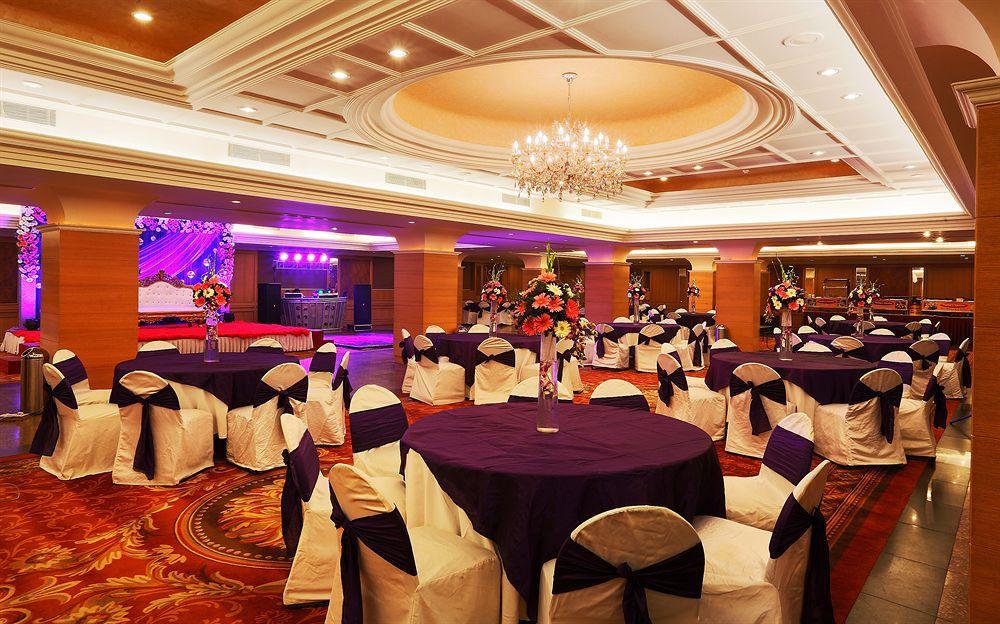 Hotel Townhouse 517 La Sapphire Near Delhi Airport Nuova Delhi Esterno foto