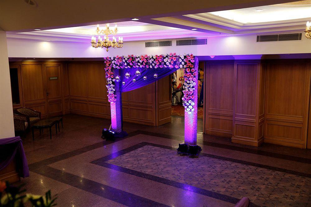 Hotel Townhouse 517 La Sapphire Near Delhi Airport Nuova Delhi Esterno foto