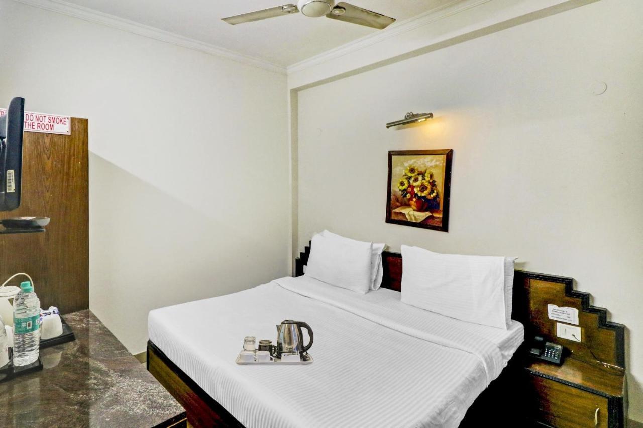 Hotel Townhouse 517 La Sapphire Near Delhi Airport Nuova Delhi Esterno foto