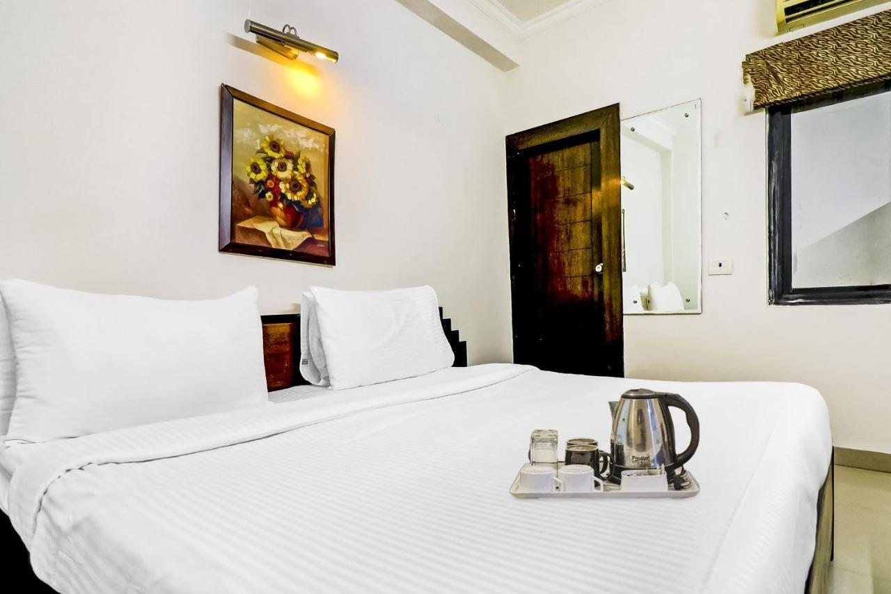 Hotel Townhouse 517 La Sapphire Near Delhi Airport Nuova Delhi Esterno foto