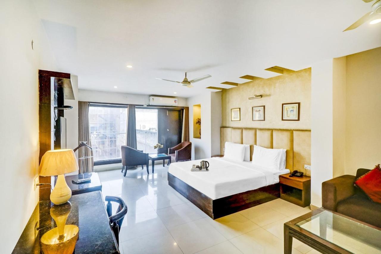 Hotel Townhouse 517 La Sapphire Near Delhi Airport Nuova Delhi Esterno foto