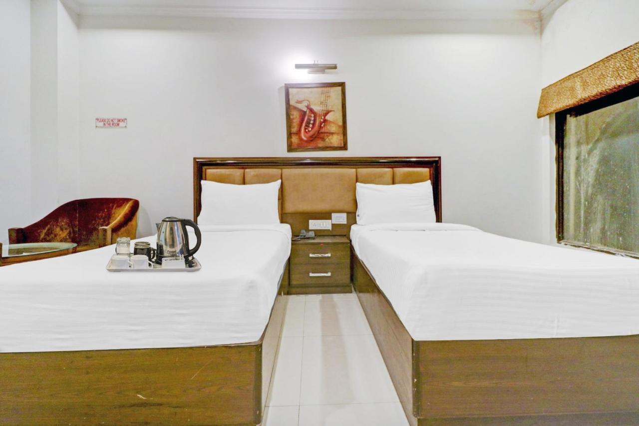Hotel Townhouse 517 La Sapphire Near Delhi Airport Nuova Delhi Esterno foto