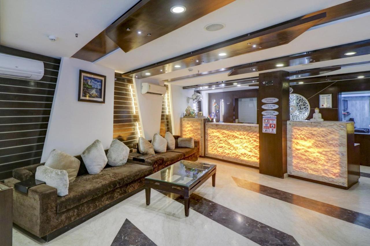 Hotel Townhouse 517 La Sapphire Near Delhi Airport Nuova Delhi Esterno foto