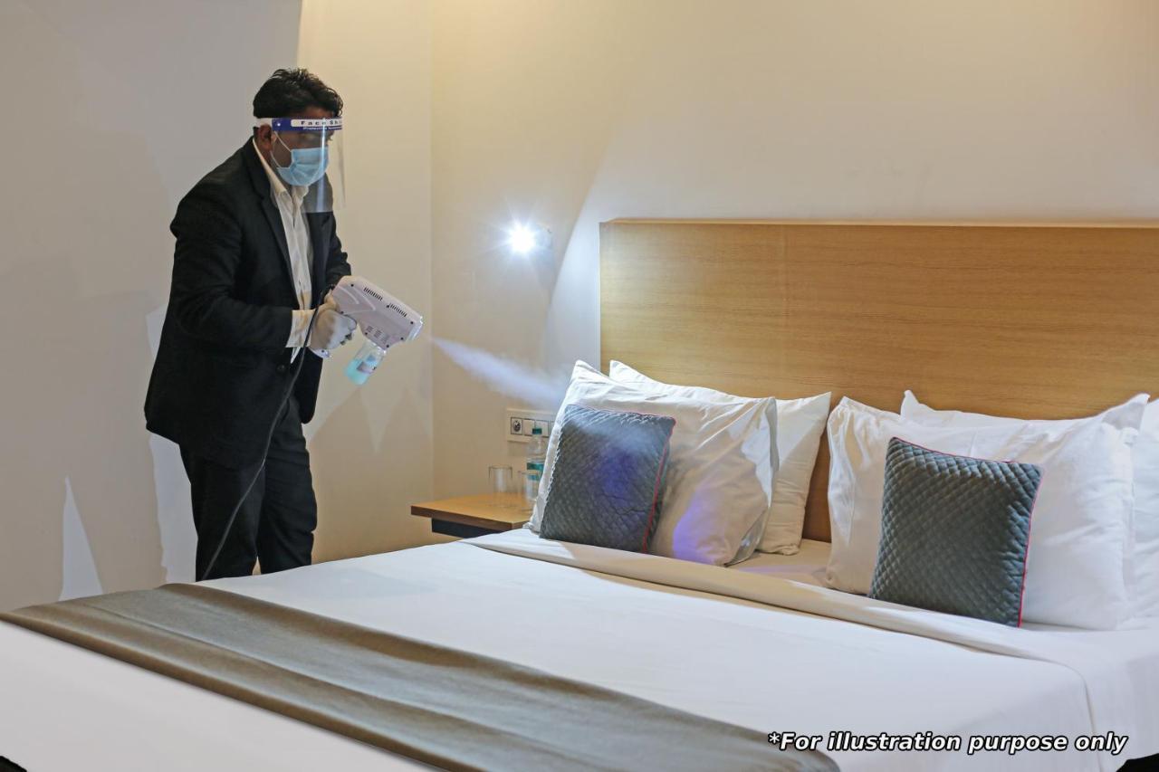 Hotel Townhouse 517 La Sapphire Near Delhi Airport Nuova Delhi Esterno foto