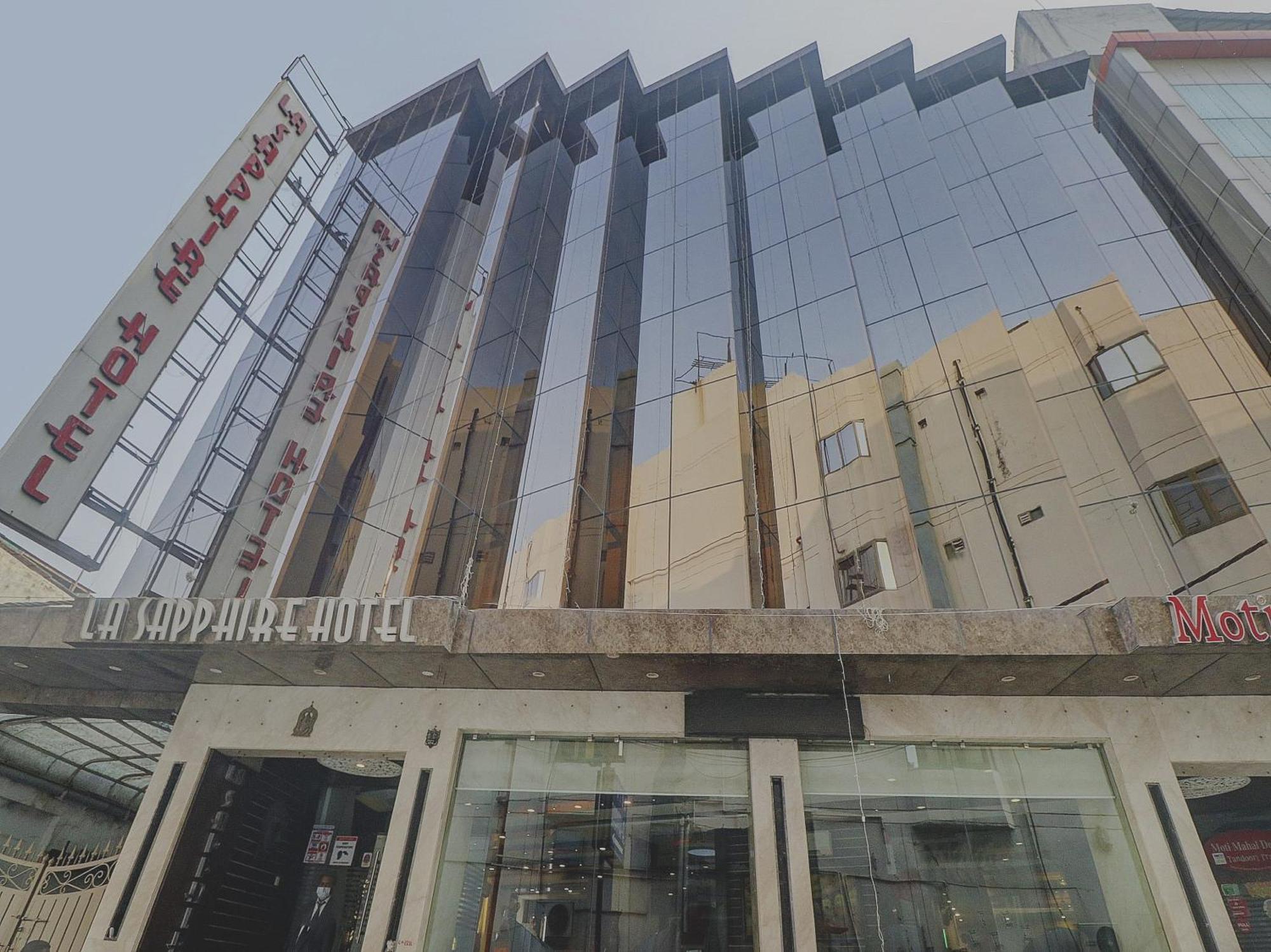 Hotel Townhouse 517 La Sapphire Near Delhi Airport Nuova Delhi Esterno foto