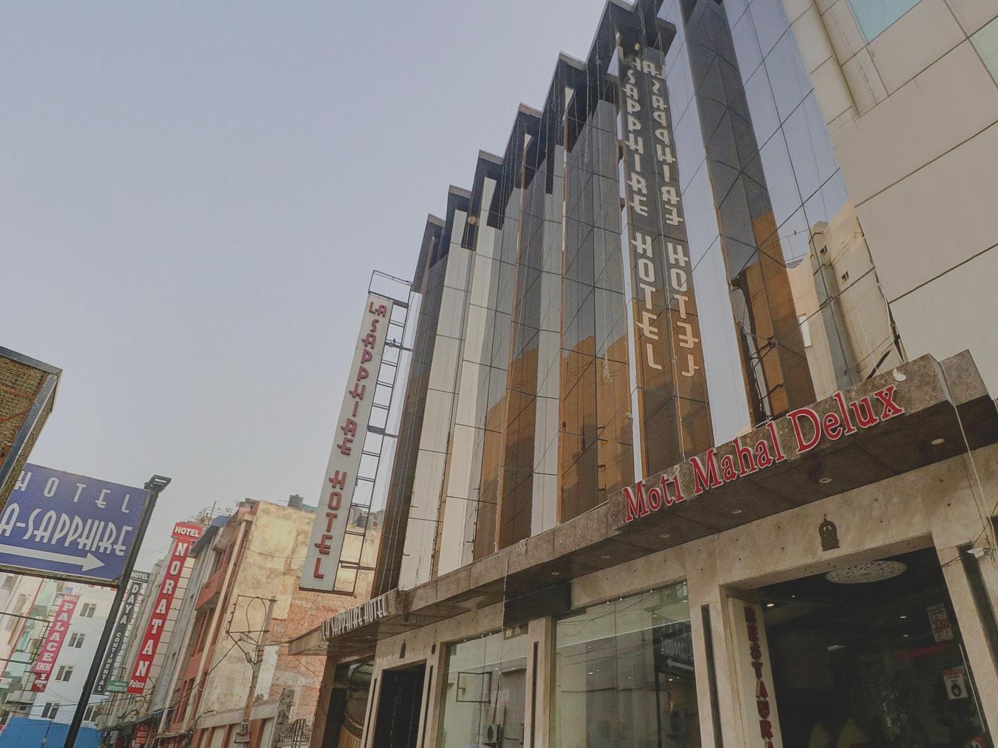 Hotel Townhouse 517 La Sapphire Near Delhi Airport Nuova Delhi Esterno foto