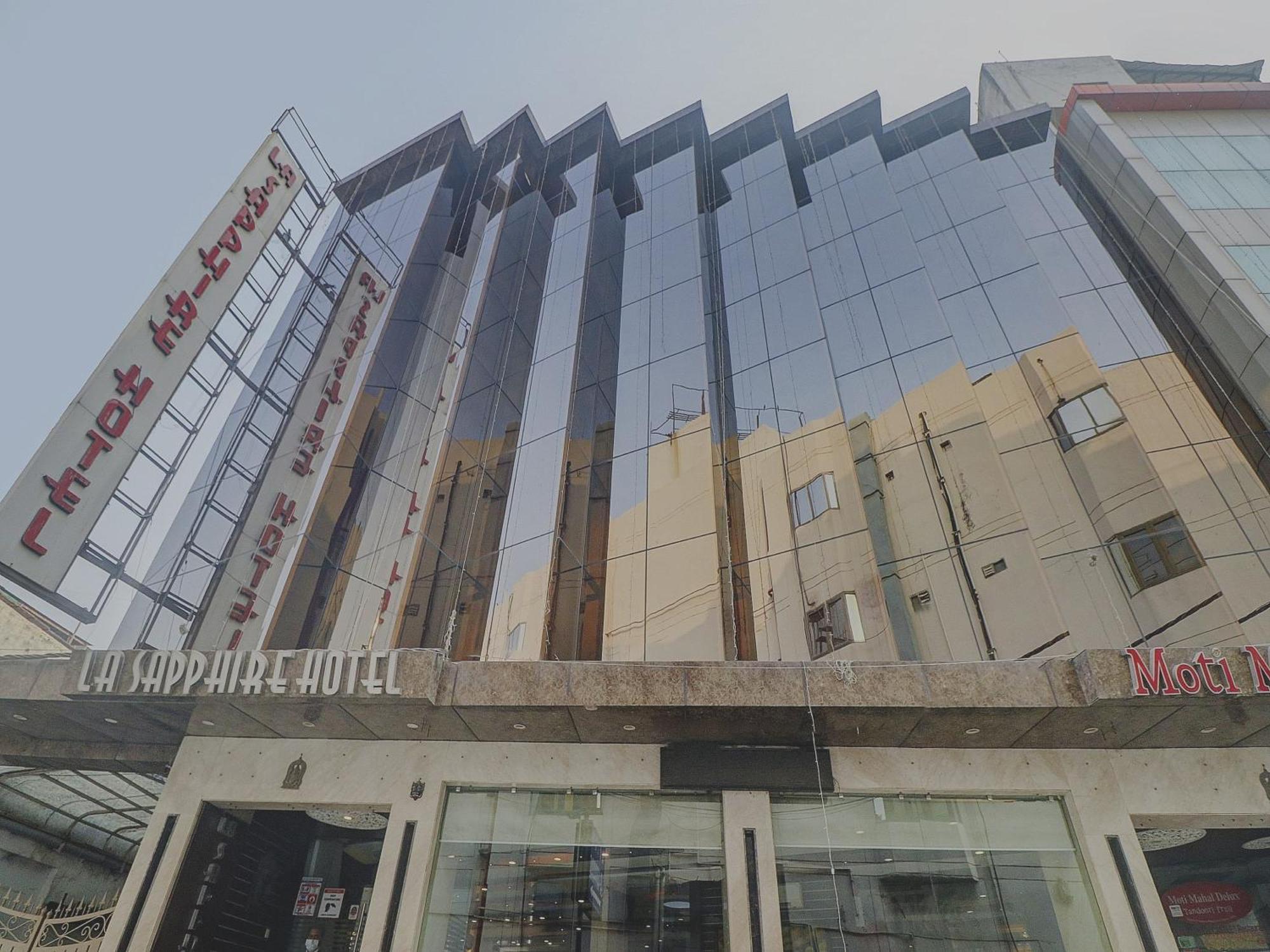 Hotel Townhouse 517 La Sapphire Near Delhi Airport Nuova Delhi Esterno foto