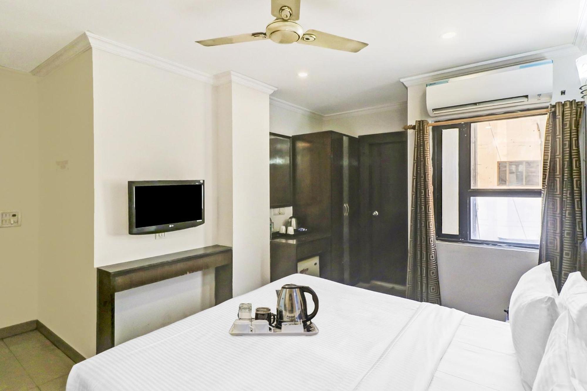 Hotel Townhouse 517 La Sapphire Near Delhi Airport Nuova Delhi Esterno foto