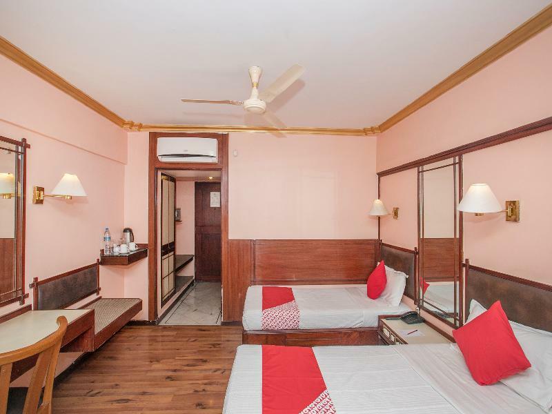Hotel Townhouse 517 La Sapphire Near Delhi Airport Nuova Delhi Esterno foto